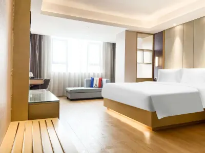 Squirrel Smart Hotel Hotels in You County