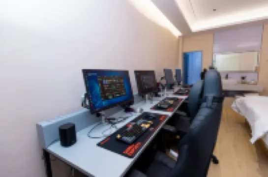 富寧博燃旅居飯店