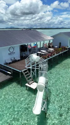 泡泡魚水屋別墅（全免費:夜間派對+浮潛+玻璃船+海上滑梯+海釣） 住宿飯店