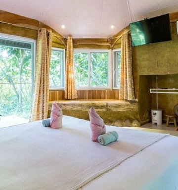 รูปภาพของรีสอร์ทบ้านดิน เชี่ยวหลาน