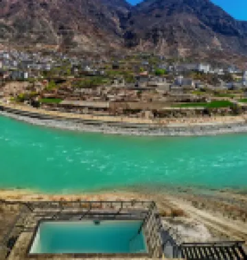 Deqin Haowan No.8 River View Grand Hotel