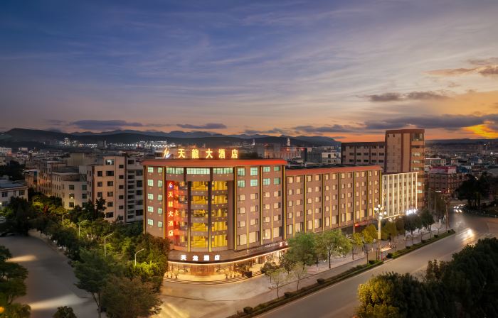 Tianlong Hotel (Lufeng South Railway Station Jinshan Ancient Town Branch)