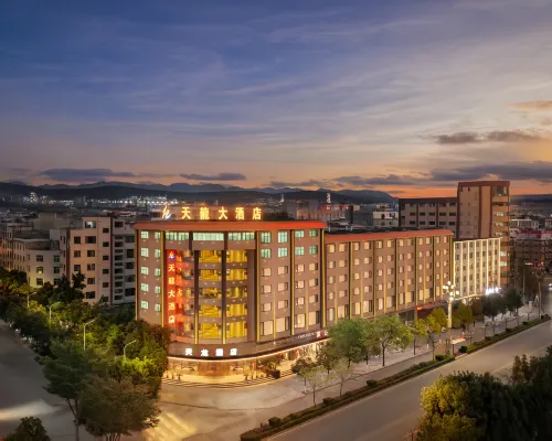 Tianlong Hotel (Lufeng South Railway Station Jinshan Ancient Town Branch) Hotels in Lufeng