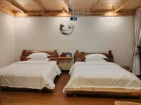 Xiaojia Homestay (Aizhai Wonder Tourist Area) - balcony