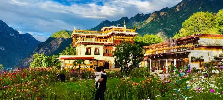 Danba yunshangzangjia Resdrt Hotel Hotels in Danba County