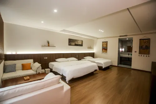 Log Maple Boutique Homestay