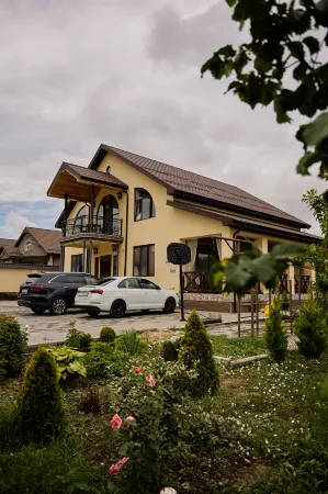 Villa Vermont Qusar Отели в г. Qechresh