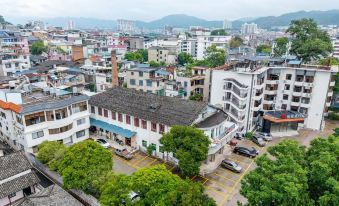 Borrman Hotel (Changting Ancient City Jichuan Store)