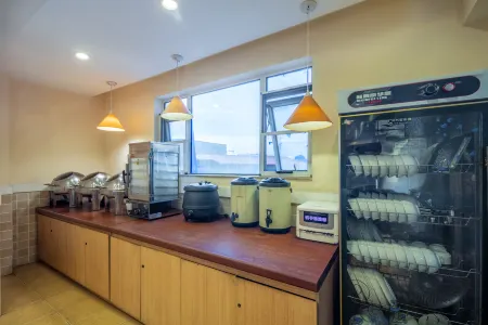 Ruyun Hotel (Gao'an Senze Branch) Отели в г. Гаоан