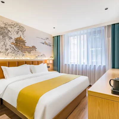 Lanxi Youth Hotel (Beijing Yonghegong Gulou Street Subway Station) Hotels near Guloudajie Station