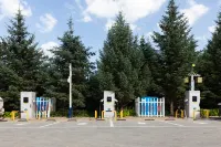 Ujimqin Hotel - Parkplatz
