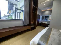 Lingshi Ancient Town Holiday Hotel