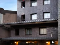 Rinn Sanjo Ohashi East Hotels near Sanjo