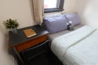 Emu Backpackers Perth - note - Valid Passport required for check in Hotels in Highgate