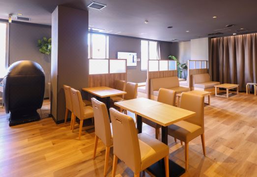 호텔 조식 및 로비