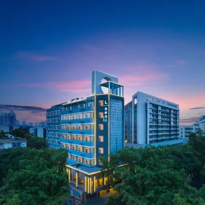 Lifeng Hotel (Liuzhou Diwang Xintiandi five-star commercial pedestrian street Hotels near Liuzhou Yunding Sightseeing