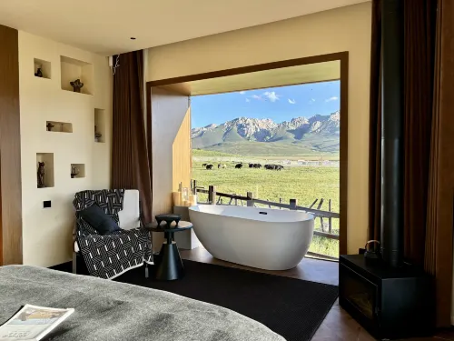 Zhuosa Muje Snow Mountain Ranch Lodge Hotels in Maqin