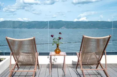 大理映月橋海景客棧(洱海S灣生態廊道店) 磻溪渡口附近的飯店