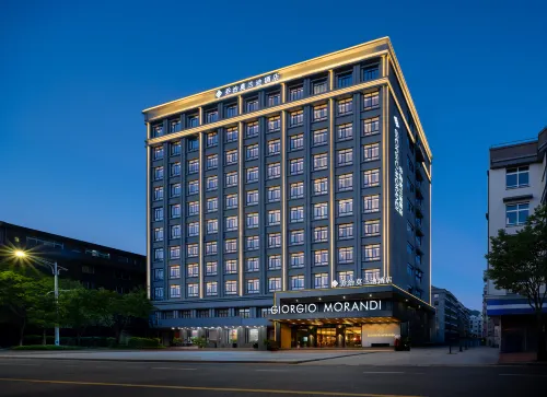 GIORGIO MORANDI Hoteles en Yongjia