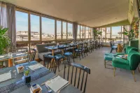 特利託尼酒店