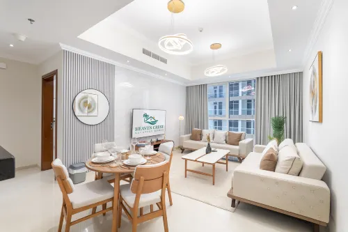 Heaven Crest Vacation Homes Downtown - Studio and 1 Bedroom 2 min walk to Dubai Mall and Burj - Pet friendly
