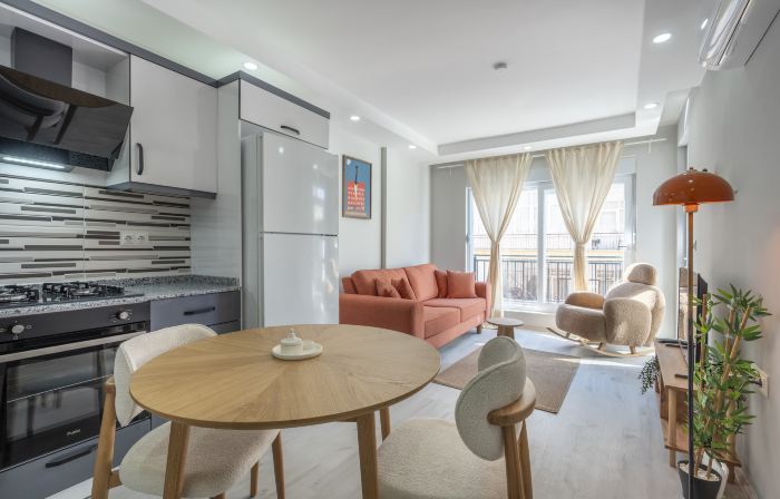 Maxi Homes Bliss Modern 2BR Apartment City Center