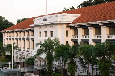 METT Singapore Fragrance Empire 주변 호텔