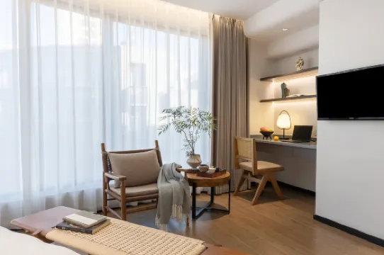 Park Nine Li Manor at Liqiao Ancient Street