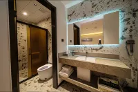 Home Inn UP Huayi Collection Hotel (Linyi City Vocational College)