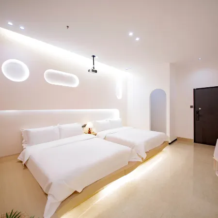 Meizhou Island One Line Inn (Mazu Ancestral Temple Rainbow Road Beach Store)
