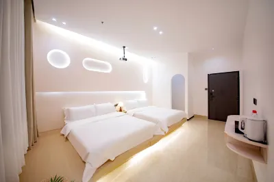 Meizhou Island One Line Inn (Mazu Ancestral Temple Rainbow Road Beach Store) Hotels in Xiuyu District