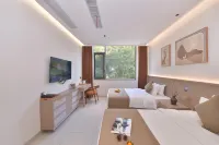 Bama Fengyuqiao Homestay (Impression Bama Mujishan Park) - parking