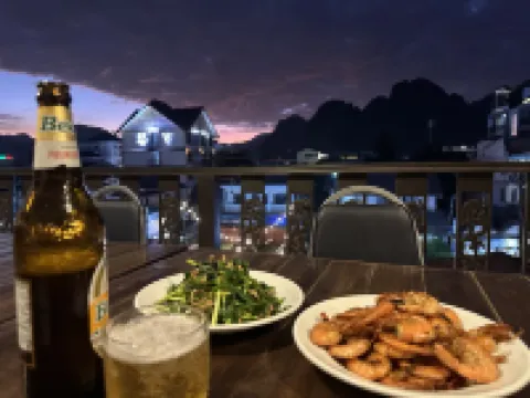 Vang Vieng Family Boutique Hotel