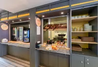 B&B HOTEL Lyon Saint-Priest - petit déjeuner