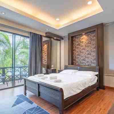 Thai Home 23 3BR near Hollywood Rooms