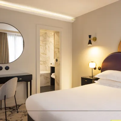 โรงแรมมงเดียล โรงแรมใกล้ลูฟร์ - โบรส