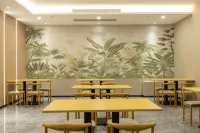 Urban Garden Hotel - غرفة مطلة على الجبل