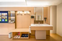 Meijihuanpeng Hotel (Dian, Shifosi Town, Zhenping County, Nanyang)