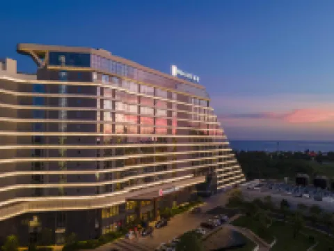 HUALUXE Hotels and Resorts BEIHAI SILVER BEACH RESORT