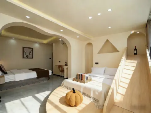 Xiamen • Yuxi CYBERPUNKDESIGN • CINE Luxury • Family Homestay (Zengcuo'an Huandao South Road) Hotels near Zeng Cuo An Village