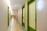 Xinyue · Drifting Bottle E-sports Capsule Hotel