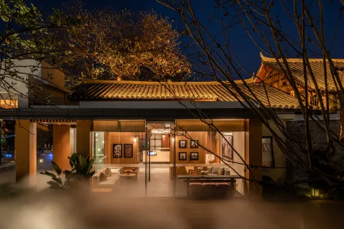 BLOSSOM  PAVILION  ZHIJIANG - Scenic