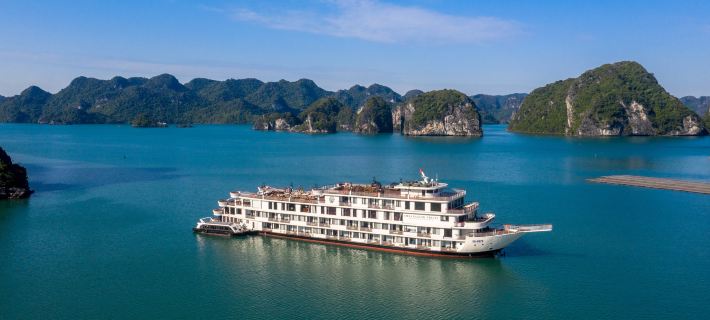 Du thuyền Ambassador Cruise Hạ Long Các khách sạn ở Bãi Cháy