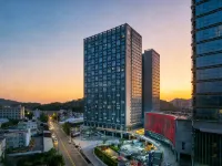 Fupeng Holiday Hotel (Shunde Happy Coast PLUS, Daliang Yueran Plaza Branch) Hotels near Jiaxin City Square