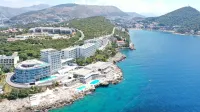 Royal Blue Hotel - 5-Star
