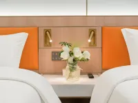 Yaqi Business Hotel (Hefei High-speed Rail South Station North Square) Hotels near Baohe