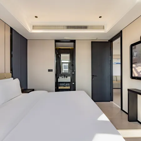 Ninghai XuanCai Hotel (Global Center Taoyuan Plaza)