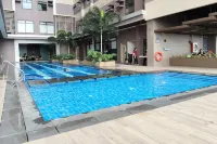 Home Me Suites at Aurora Escalades Near LRT-2 Cubao - Pool