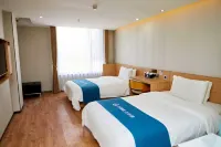 Home Inn UP Huayi Collection Hotel (Dandong Fengcheng)
