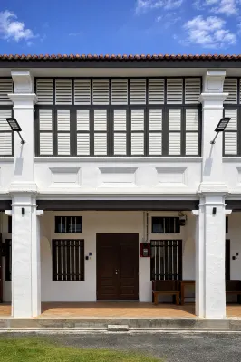 Courtyard by Heritage Row - Pensions